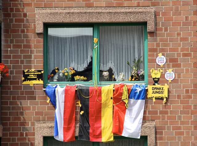 通过详细的 通过详细的